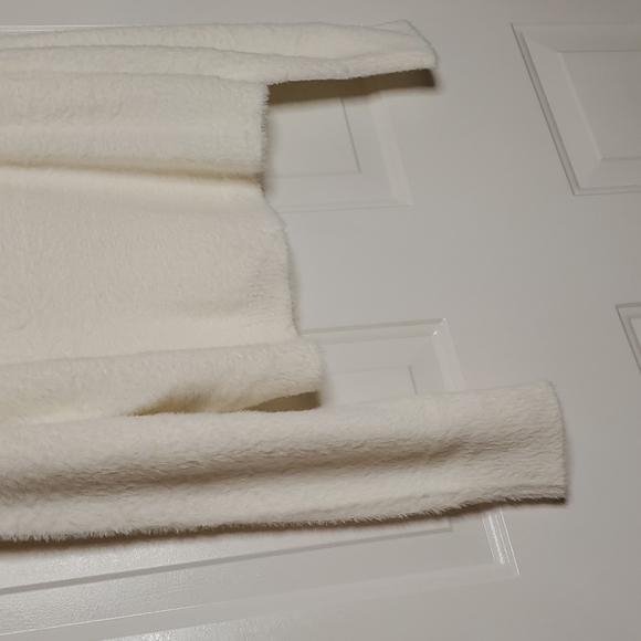 👕525 AMERICA EYELASH COLLARED SWEATER in soft fuzzy white sz lg - Picture 6 of 10